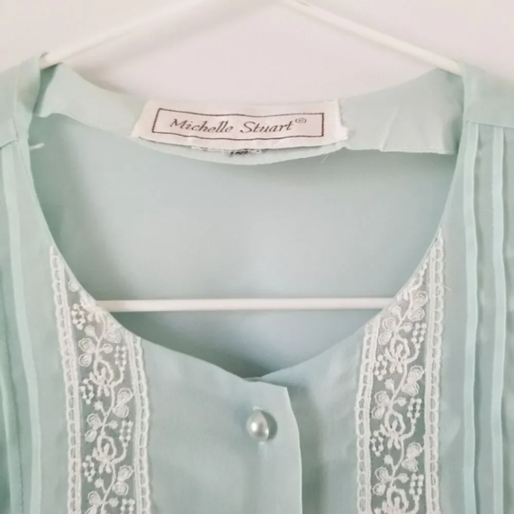 Vintage Michelle Stuart Lace Peplum Blouse (see measurements) - Picture 3 of 10